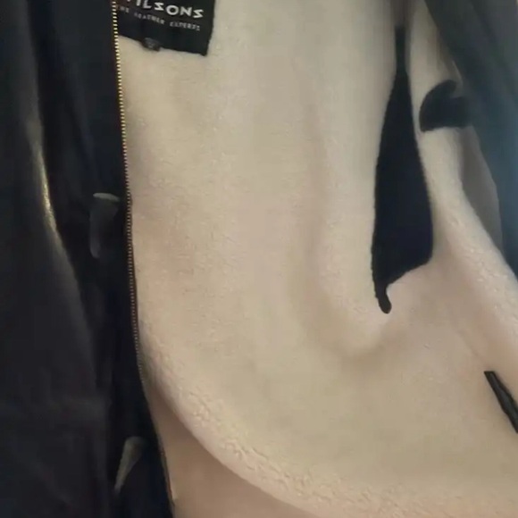 Women’s size medium black leather jacket from Wilson leathers heavy - Picture 3 of 5